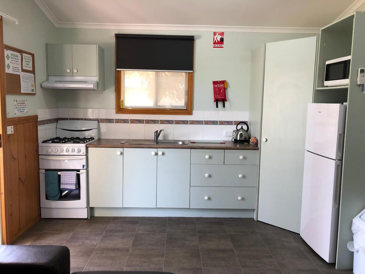 Acacia Caravan Park & Holiday Units Ararat Extérieur photo